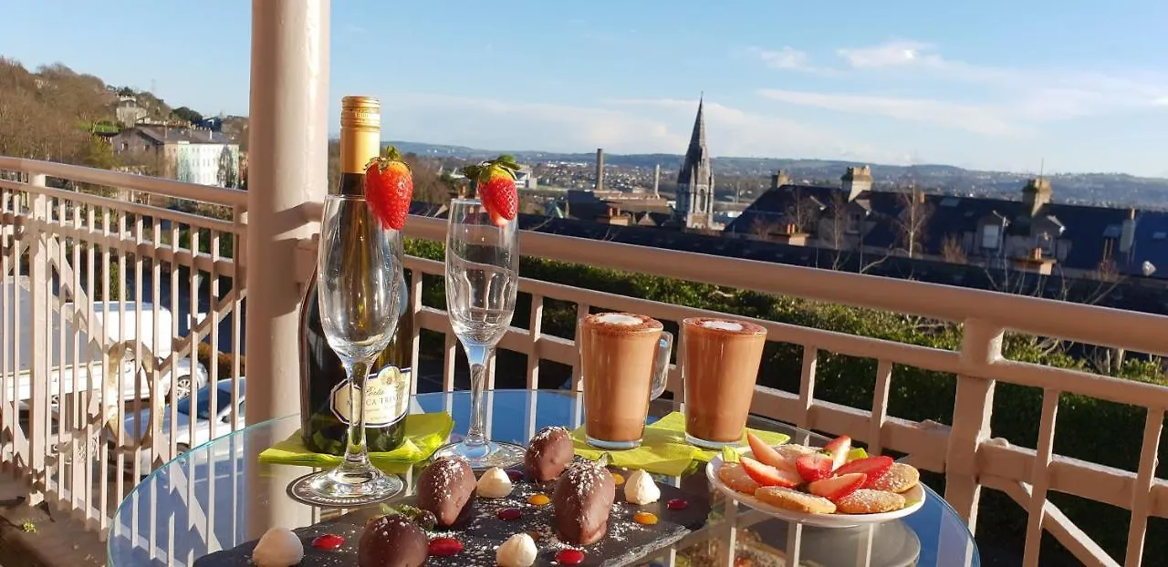 The Address Cork Hotel 4*,